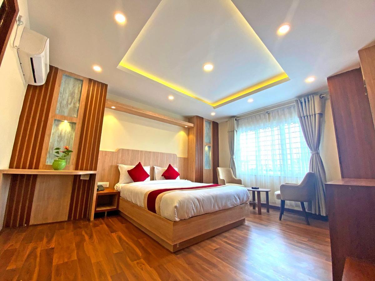 Hotel Nilakantha Pvt. Ltd カトマンズ エクステリア 写真