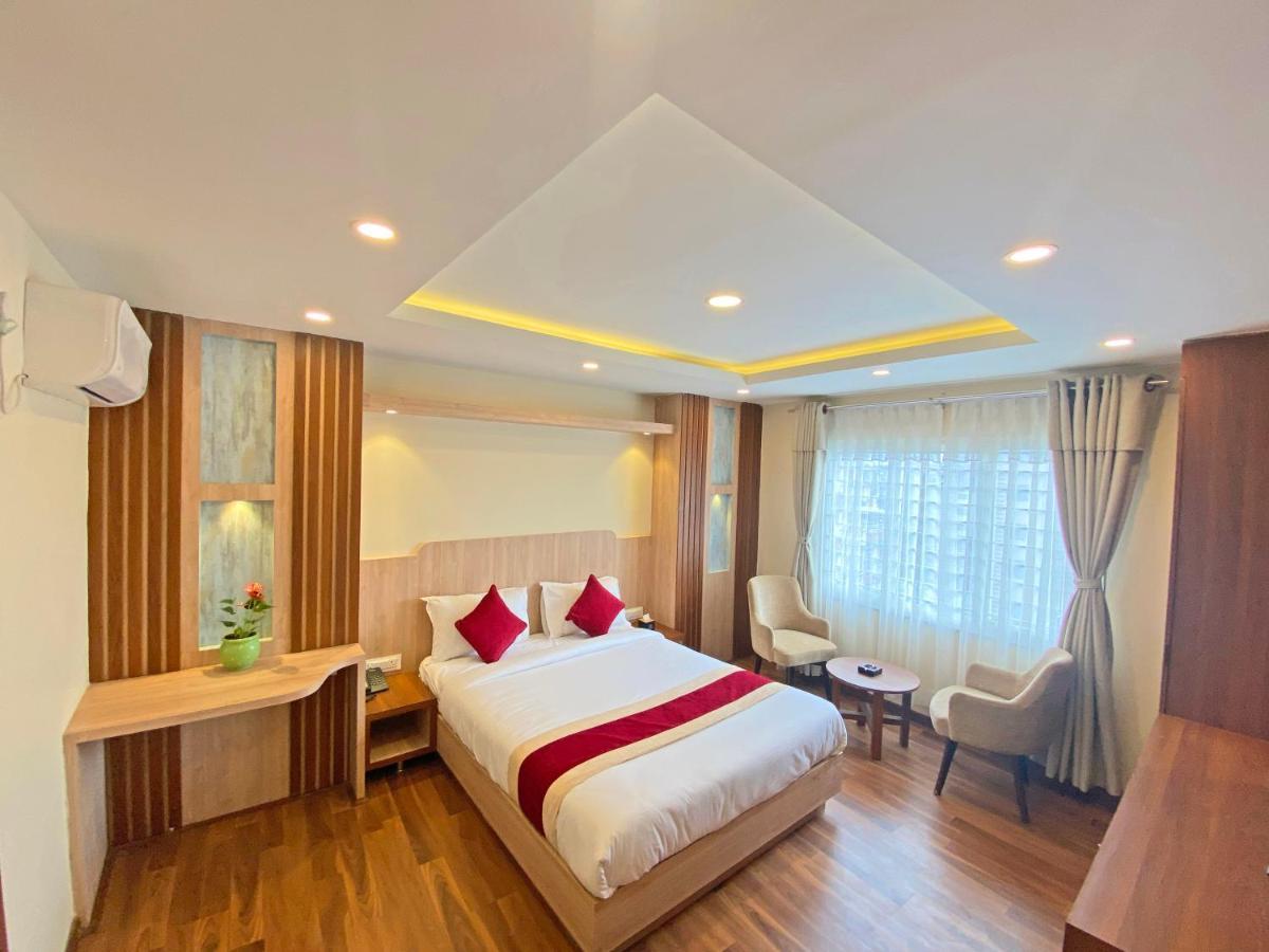 Hotel Nilakantha Pvt. Ltd カトマンズ エクステリア 写真
