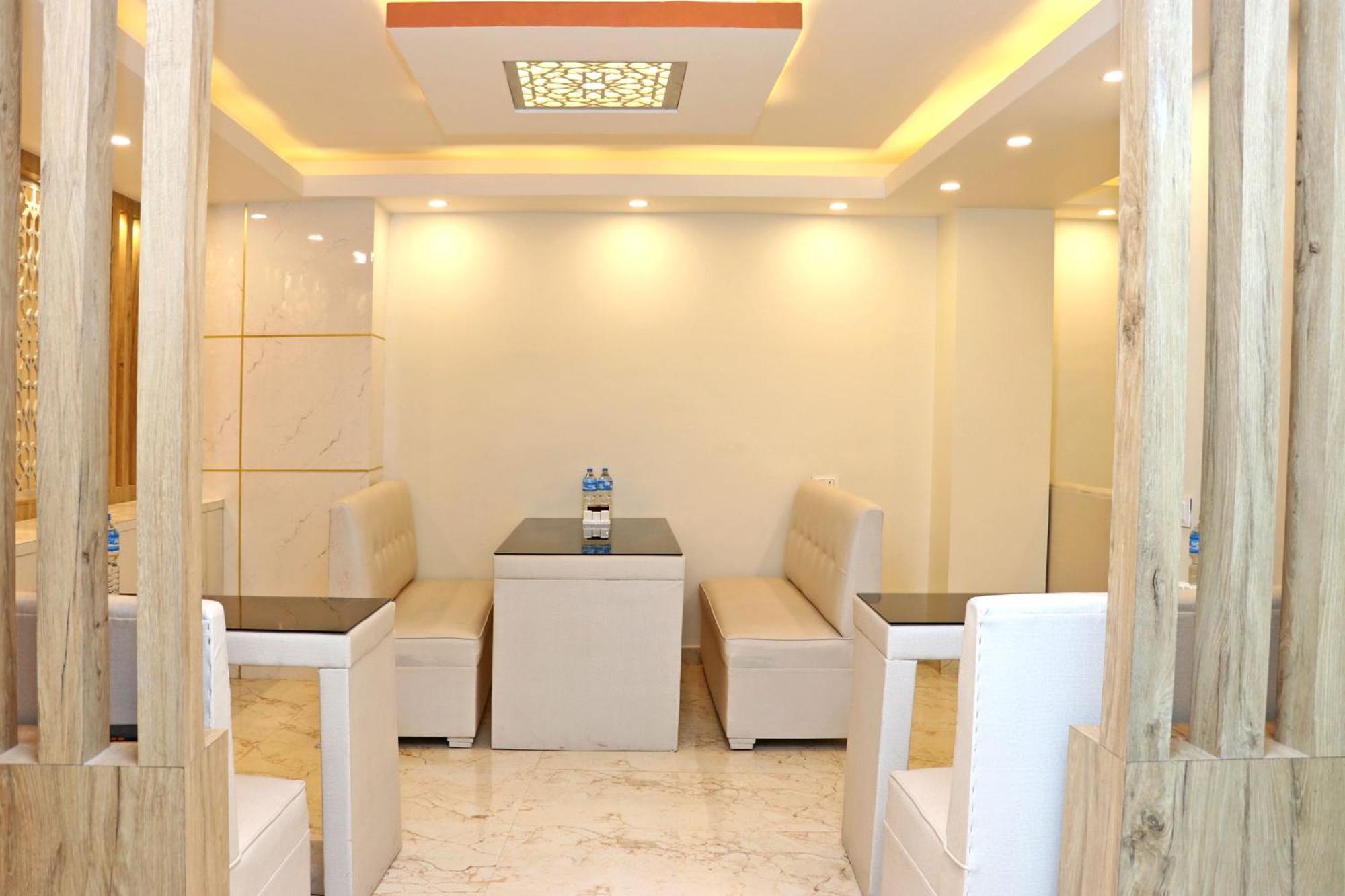 Hotel Nilakantha Pvt. Ltd カトマンズ エクステリア 写真