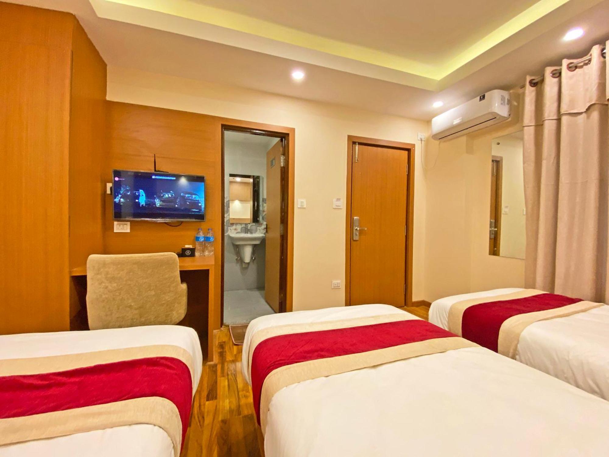Hotel Nilakantha Pvt. Ltd カトマンズ エクステリア 写真